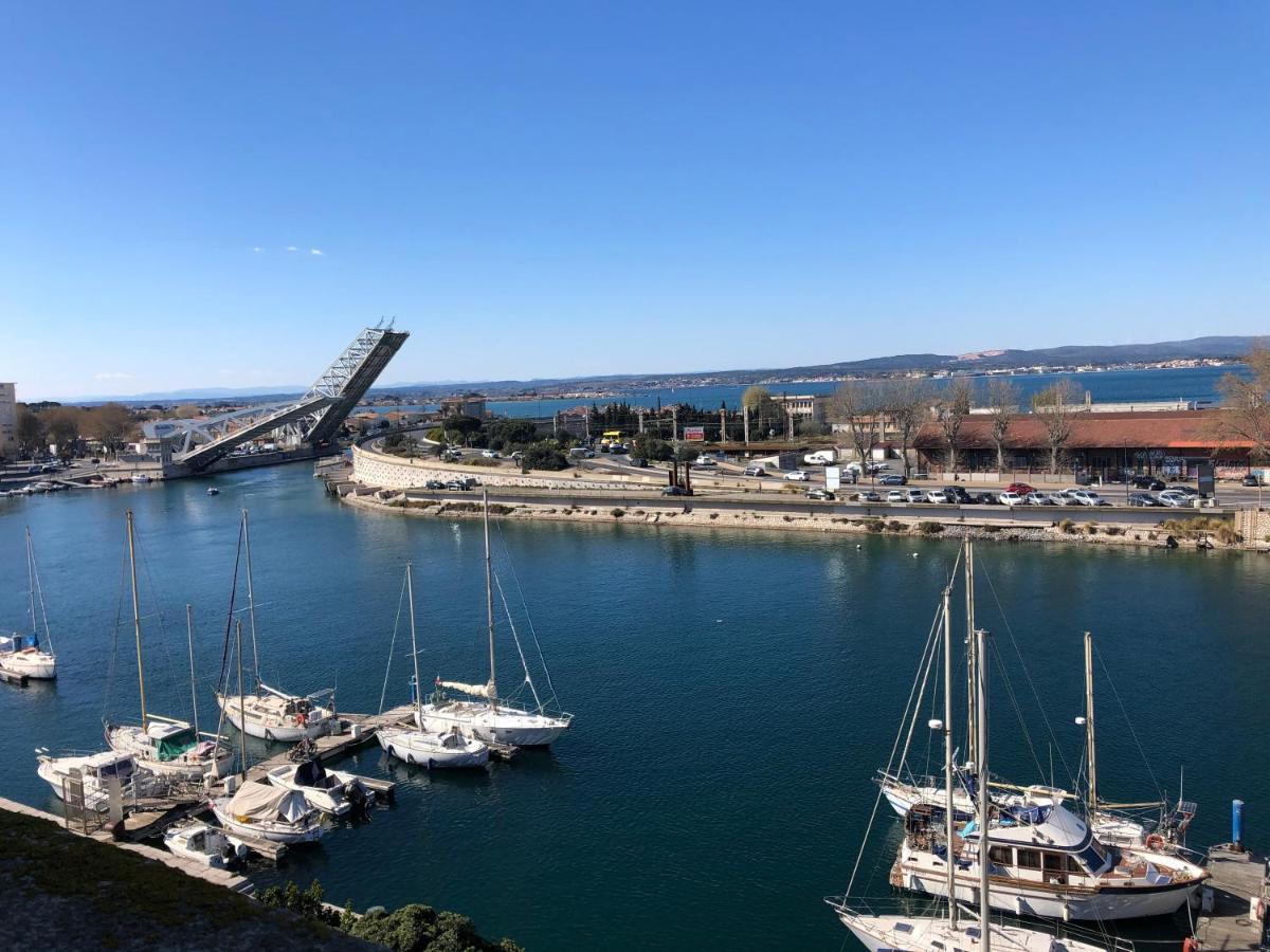 Sete 6Eme Vue Sur Le Canal Et L'Etang Extérieur photo